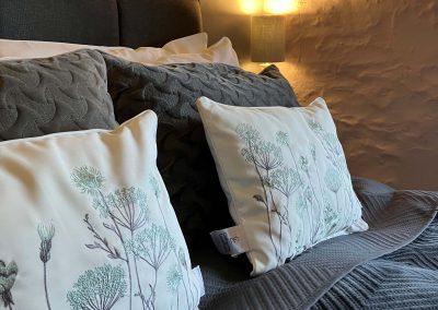 Pillows Top Ship Porlock 400x284 - Gallery