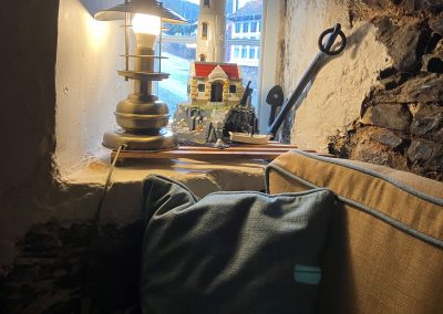 Window seat Top Ship Porlock 400x284 - Gallery